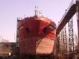 Гроші їм не тхнуть: У Миколаєві ремонтують танкер з Росії, який заходив в окупований Крим