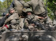 У окупантів шансів немає: У мережі порівняли каски загарбника і воїна ЗСУ після влучання (відео)